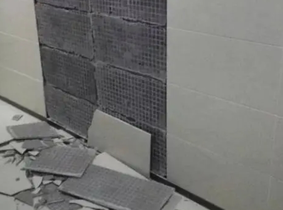 泸定瓷砖空鼓维修公司分享下泸定墙砖松动维修的知识
